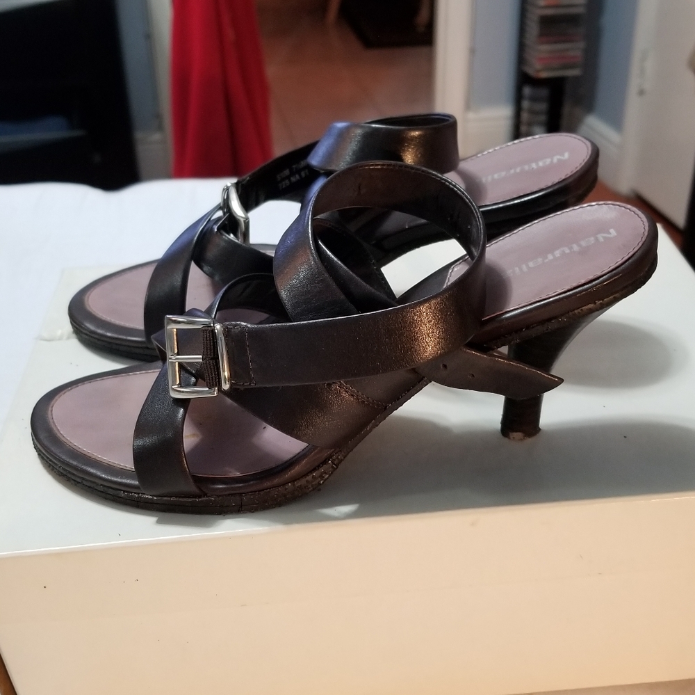 Women's shoes